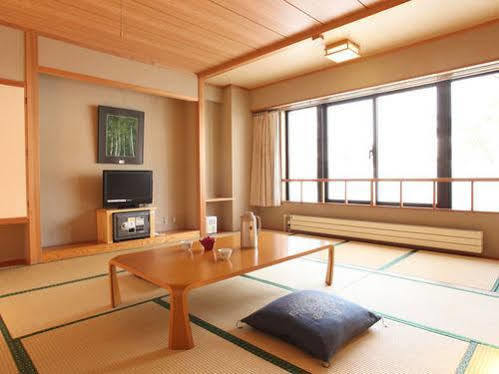 Hotel Mutsumi Siga Kogen Kültér fotó